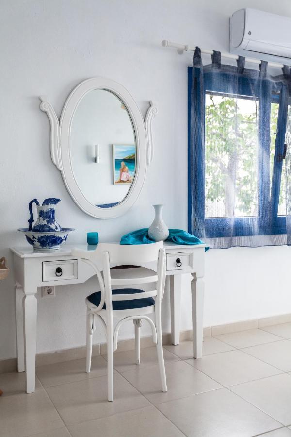 מקריגיאלוס Navy Greece Villa With Swimming Pool & Sea View מראה חיצוני תמונה