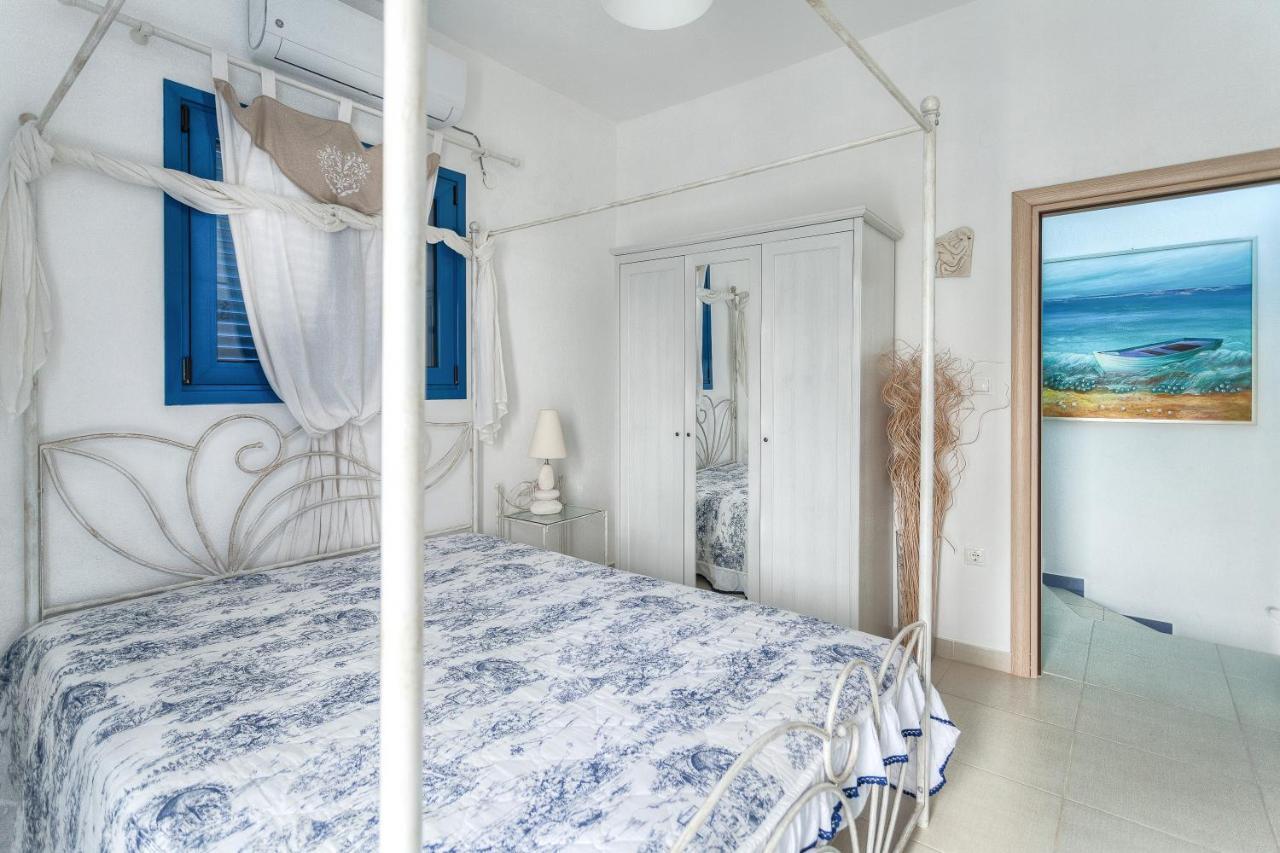 מקריגיאלוס Navy Greece Villa With Swimming Pool & Sea View מראה חיצוני תמונה
